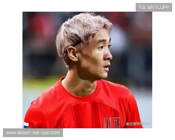 球星在赛后第一时间回家照顾家人获赞“暖男”称号