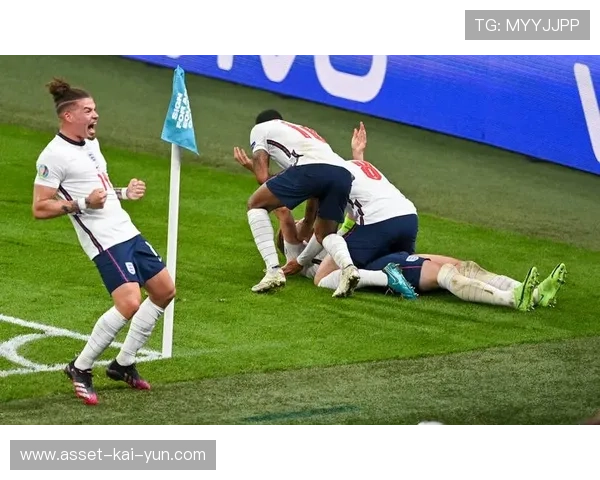 英格兰攻顶成功,凯恩再下一城头球补时致胜